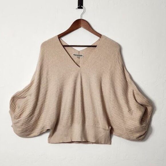 Liquid by Sioni Women's Cropped Sweater Size Large - Picture 2 of 5